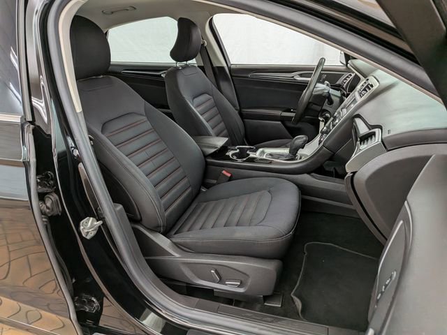 Used 2016 Ford Fusion SE w/ Equipment Group 201A FWD image 20