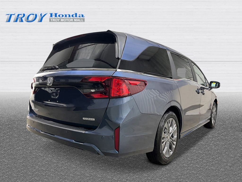 New 2026 Honda Odyssey Touring image 5