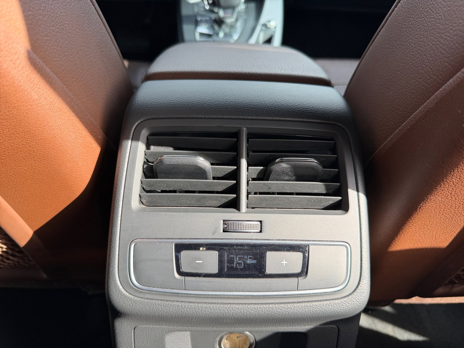 Used 2017 Audi A4 2.0T Premium w/ Convenience Package image 32