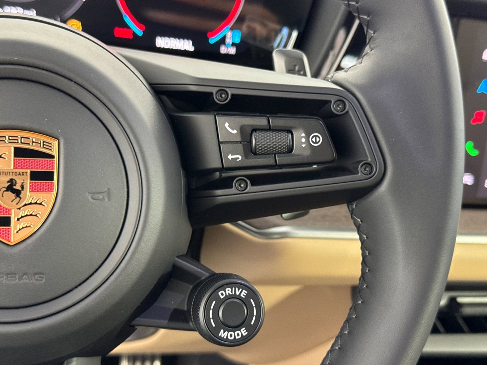 New 2026 Porsche Cayenne S image 30