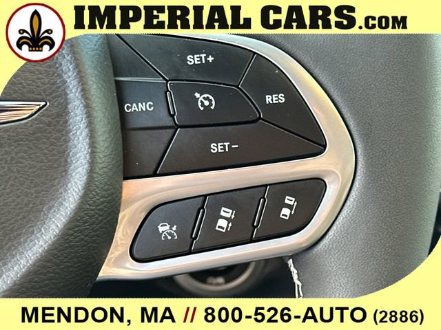 New 2026 Chrysler Pacifica Select image 25