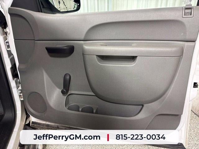 Used 2013 Chevrolet Silverado 1500 W/T RWD image 14