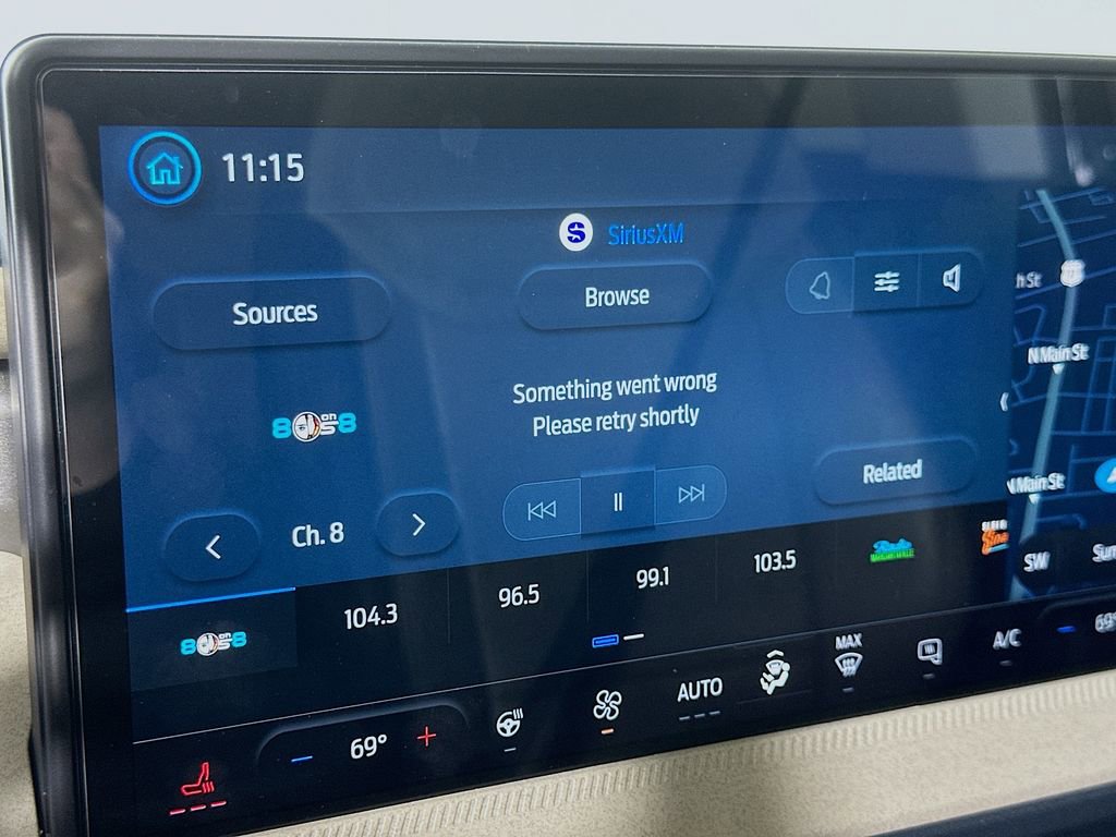 Used 2025 Ford Maverick Lariat AWD/4WD image 31