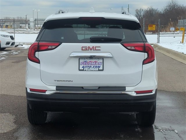 Used 2021 GMC Terrain SLT image 4