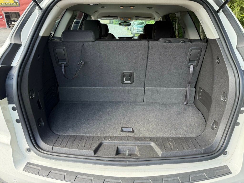 Used 2013 Chevrolet Traverse LT AWD/4WD image 37
