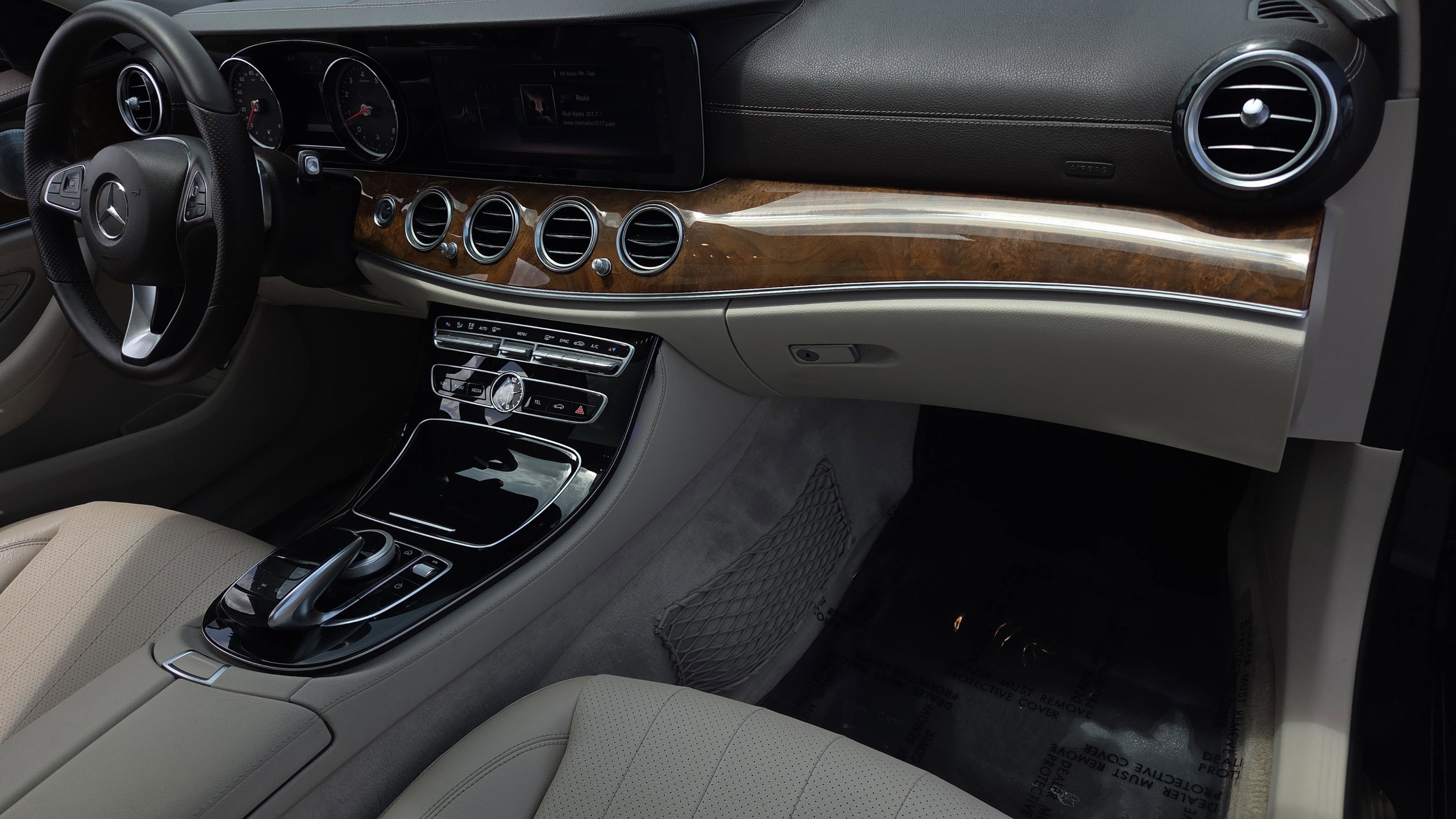 Used 2018 Mercedes-Benz E 300 image 17