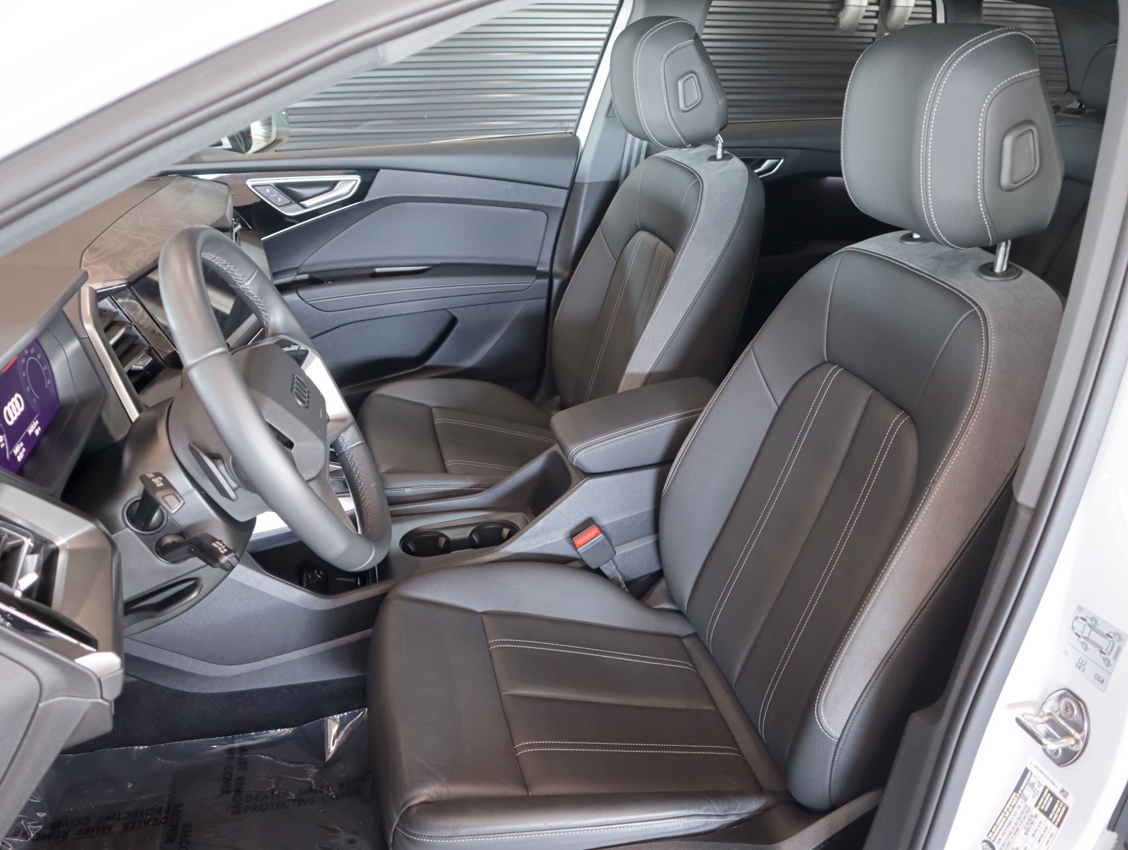 Used 2024 Audi Q4 e-tron Premium Plus w/ Premium Plus image 7