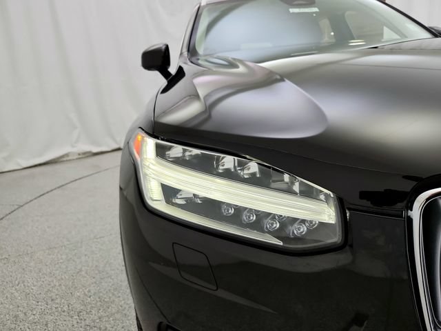 Certified 2023 Volvo XC90 B5 Plus w/ Protection Package Premier AWD/4WD image 28