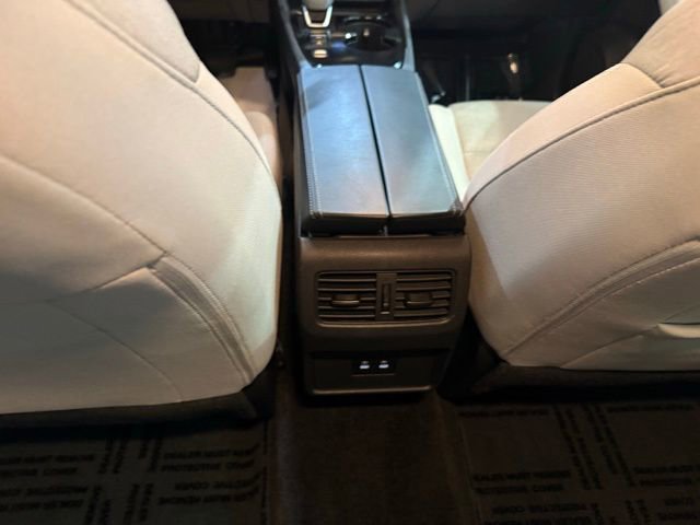 Certified 2025 Nissan Rogue SV image 26