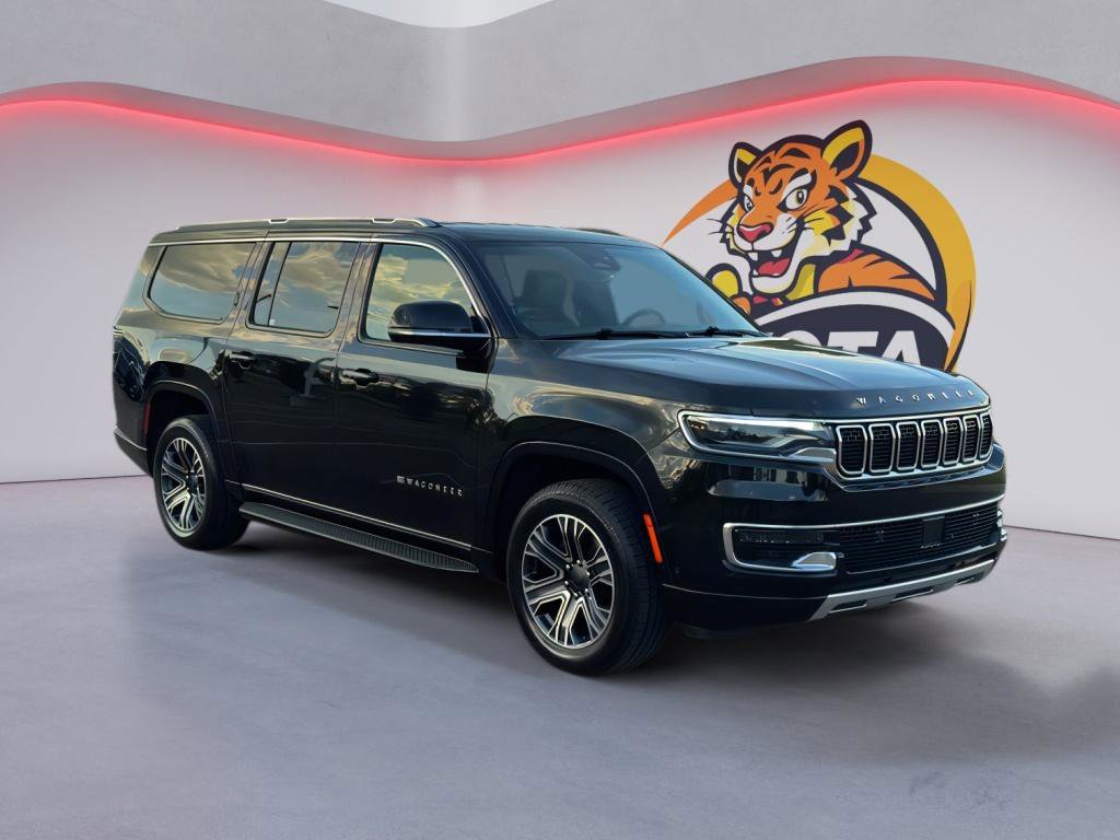 Used 2024 Jeep Wagoneer L Series II w/ Flexible Seating Group image 3