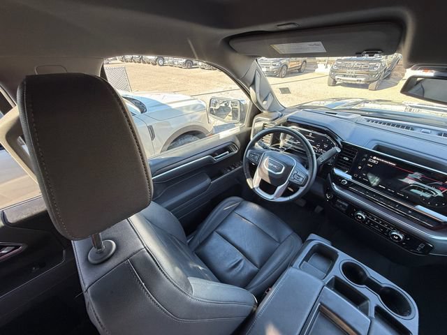 Used 2025 GMC Sierra 1500 SLT AWD/4WD image 13