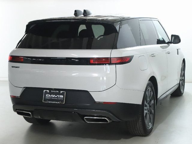 Certified 2024 Land Rover Range Rover Sport SE AWD/4WD image 9