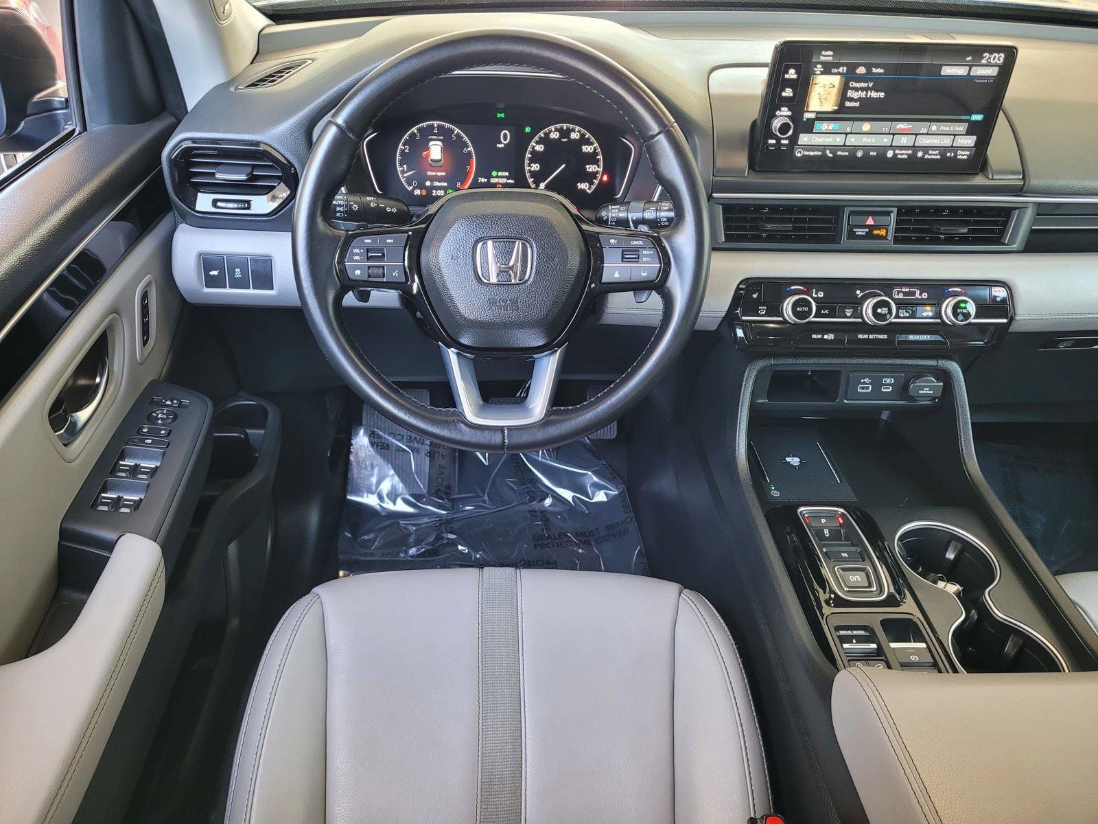 Used 2024 Honda Pilot Touring image 21