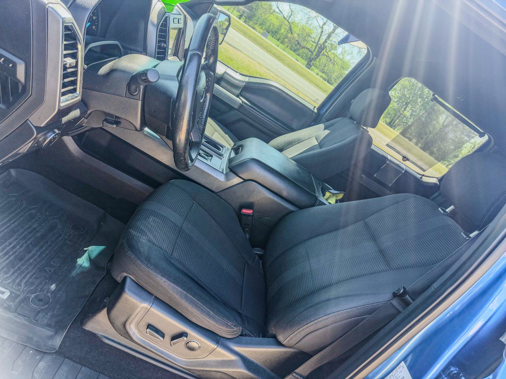 Used 2016 Ford F150 XLT w/ Equipment Group 302A Luxury RWD image 5