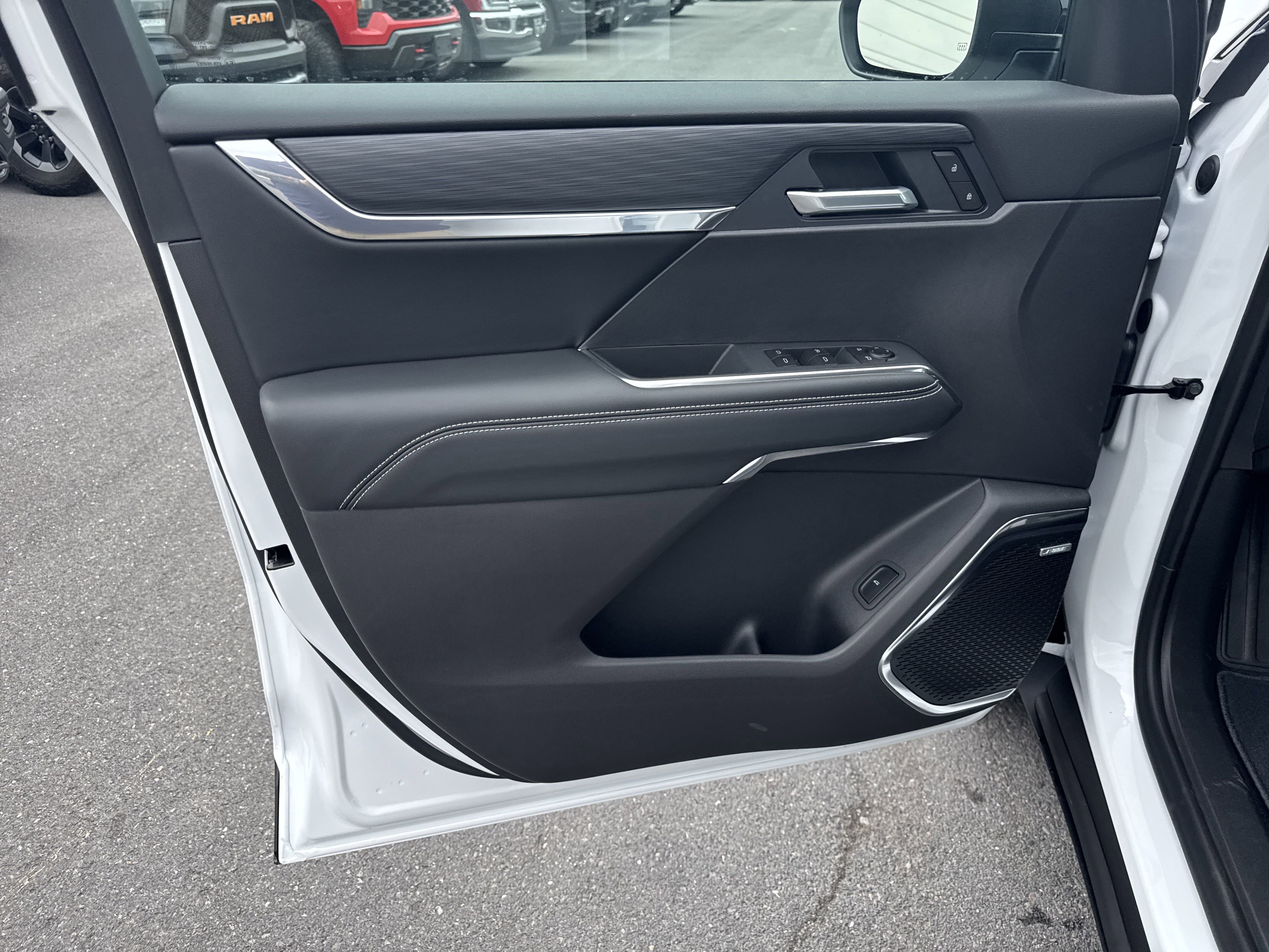 New 2025 GMC Acadia Elevation w/ Black Edition image 15