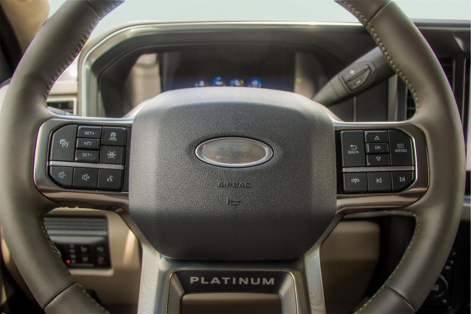 Certified 2026 Ford F350 Platinum w/ Platinum Plus Package AWD/4WD image 15