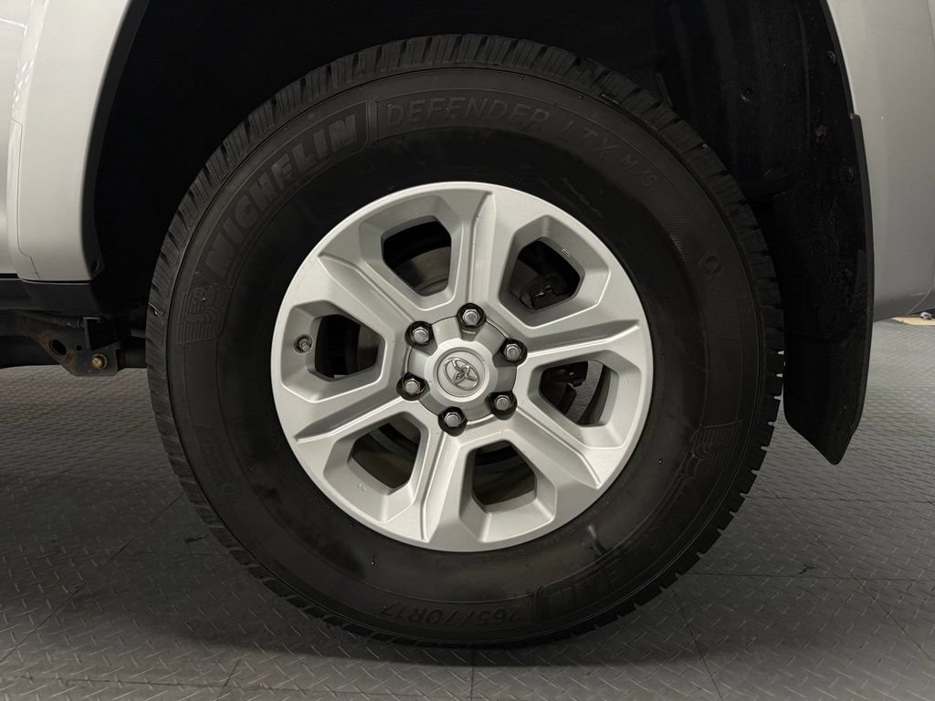 Used 2020 Toyota 4Runner SR5 Premium w/ Moonroof Package AWD/4WD image 7
