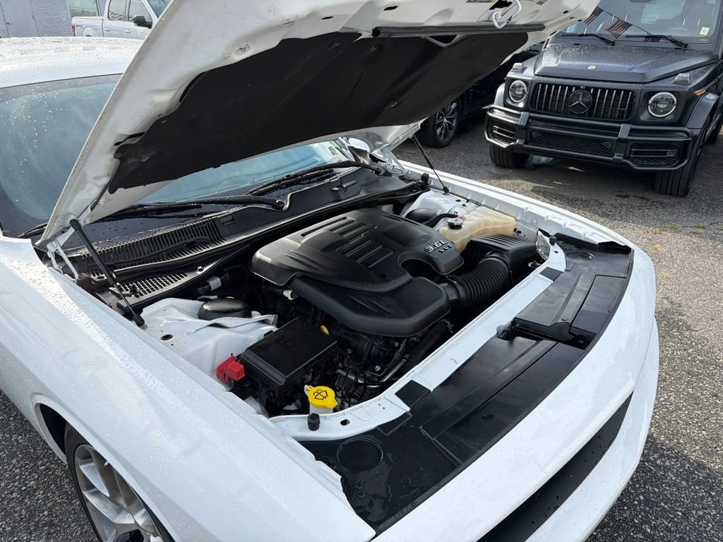 Used 2022 Dodge Challenger GT RWD image 13