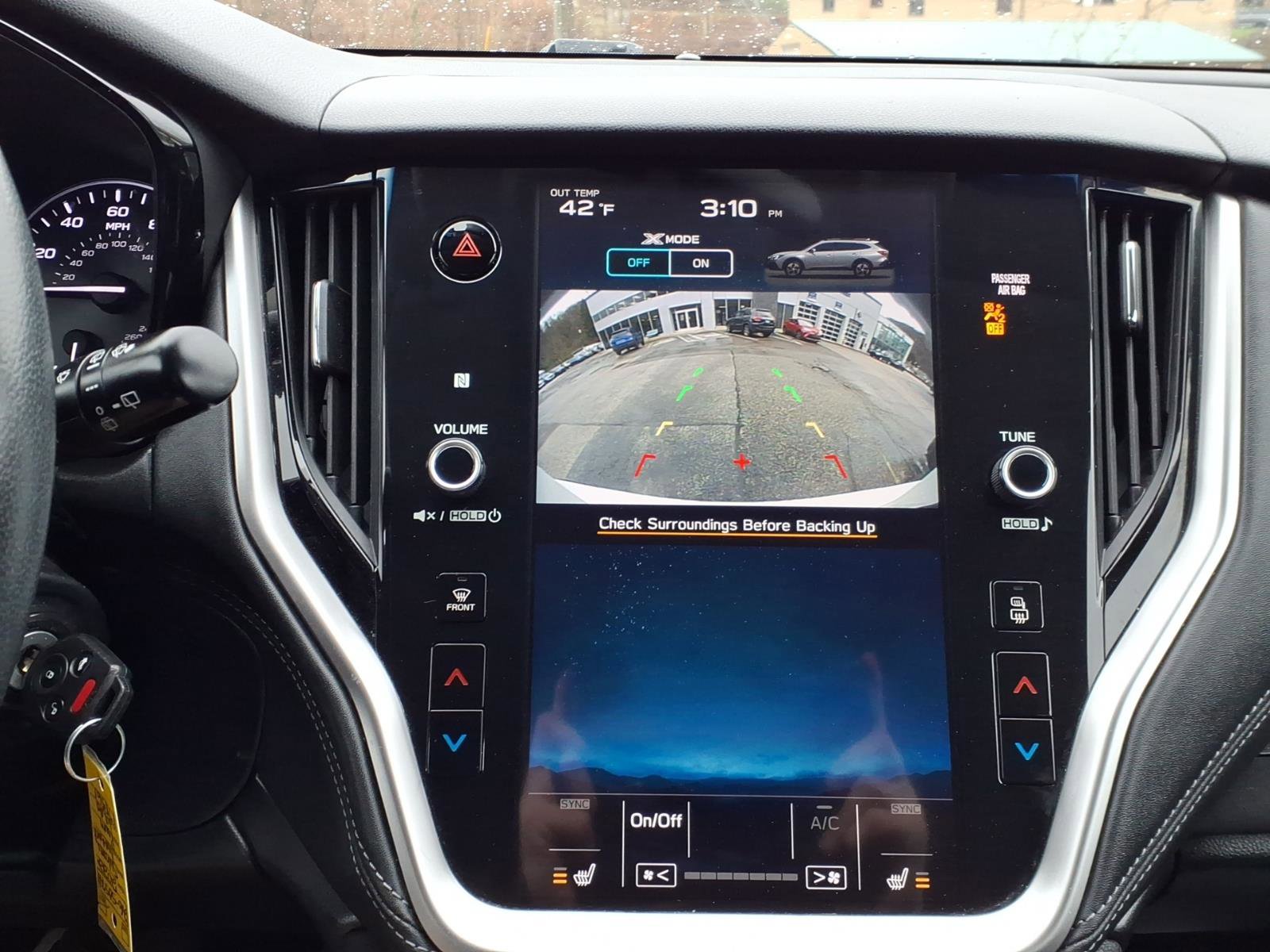 Used 2022 Subaru Outback Premium image 12