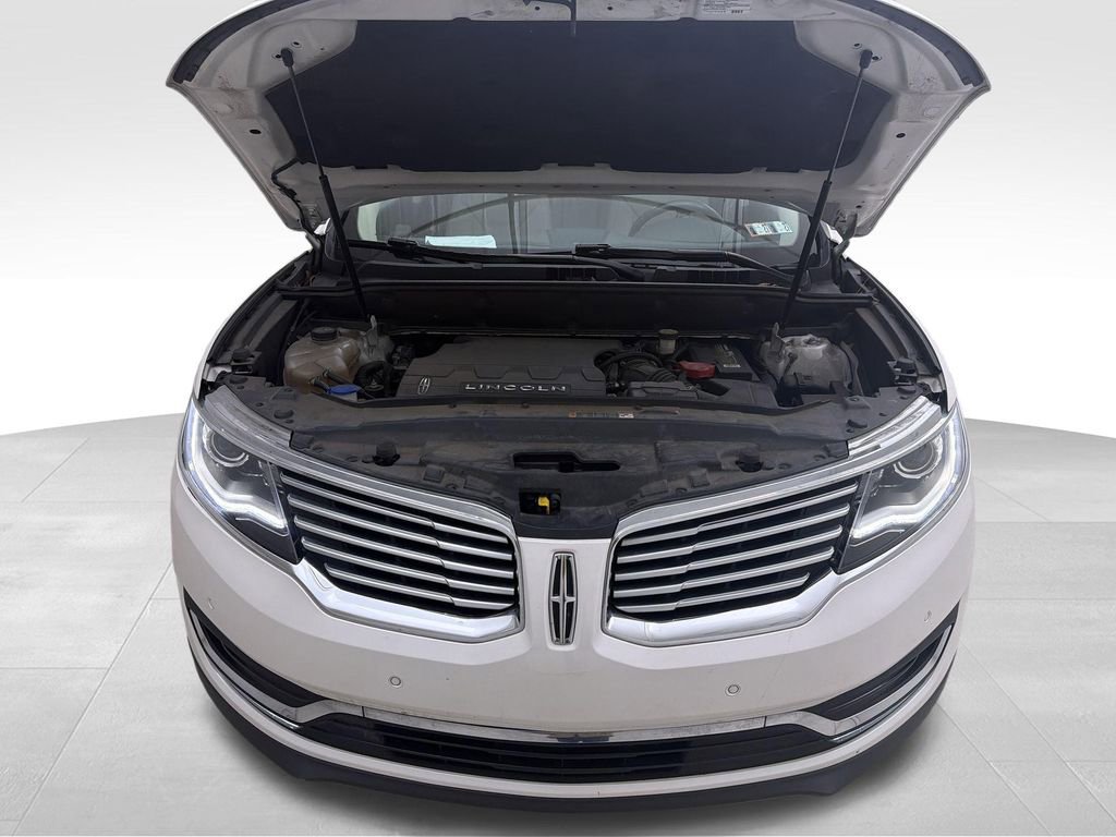 Used 2016 Lincoln MKX Reserve w/ Technology Package image 30