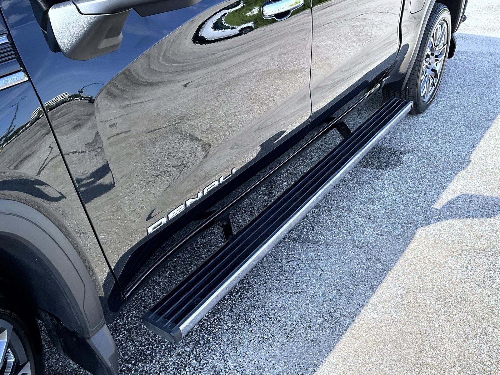 Certified 2026 GMC Sierra 1500 Denali Ultimate AWD/4WD image 21
