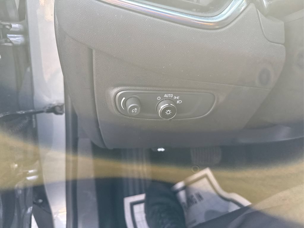 Used 2023 Chevrolet Equinox LT AWD/4WD image 15