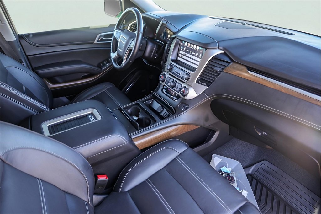 Used 2020 GMC Yukon Denali w/ Open Road Package image 35