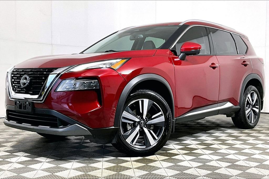 Used 2023 Nissan Rogue SL w/ SL Premium Package image 2