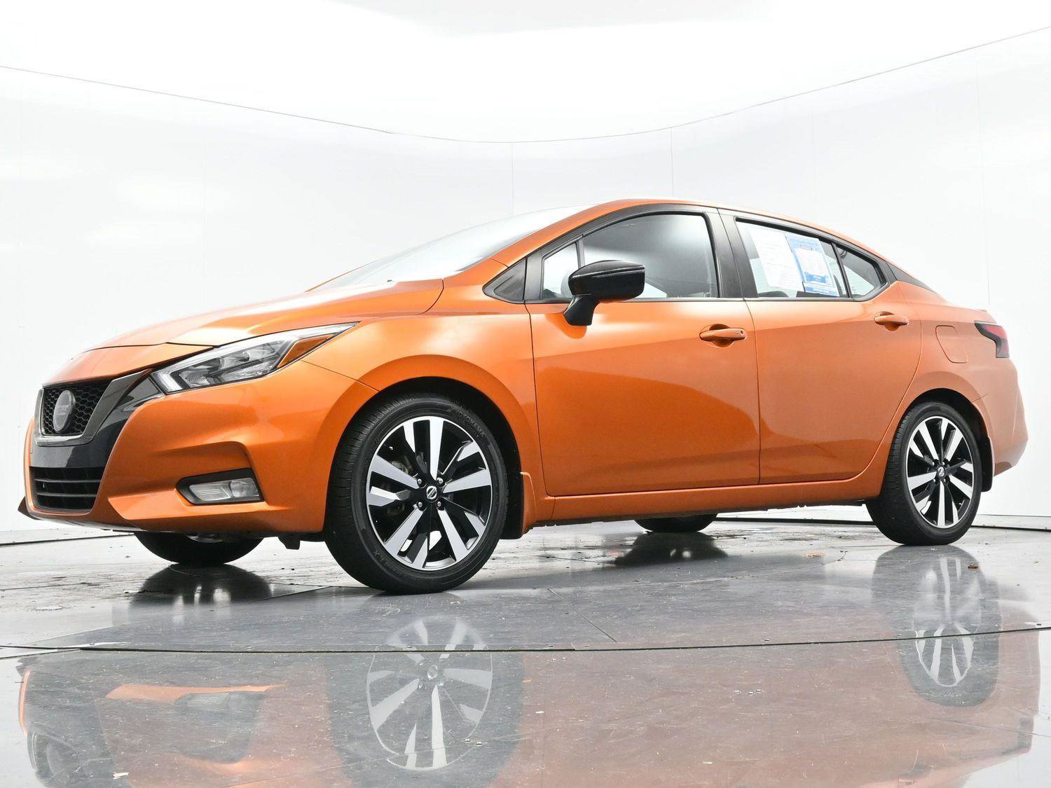 Used 2021 Nissan Versa SR w/ Convenience Package image 39