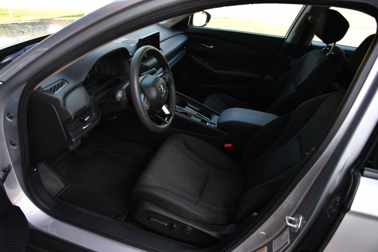 Used 2026 Honda Accord SE image 22
