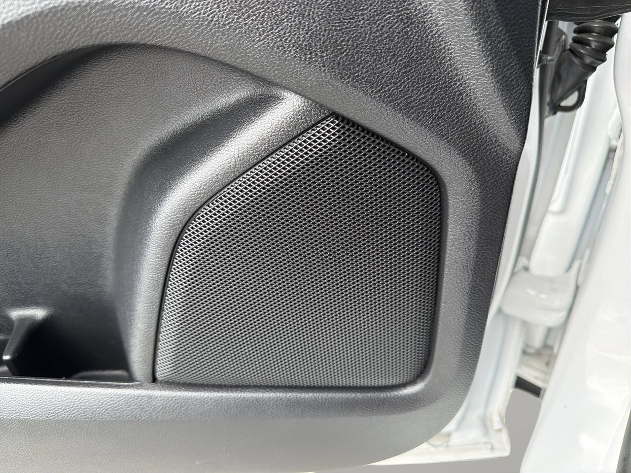 Used 2020 Ford Edge SEL w/ Cargo Accessory Package FWD image 18