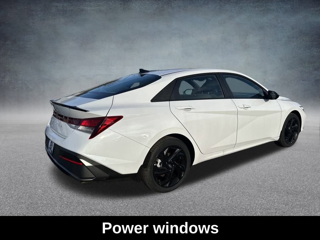 Used 2026 Hyundai Elantra Sport image 5