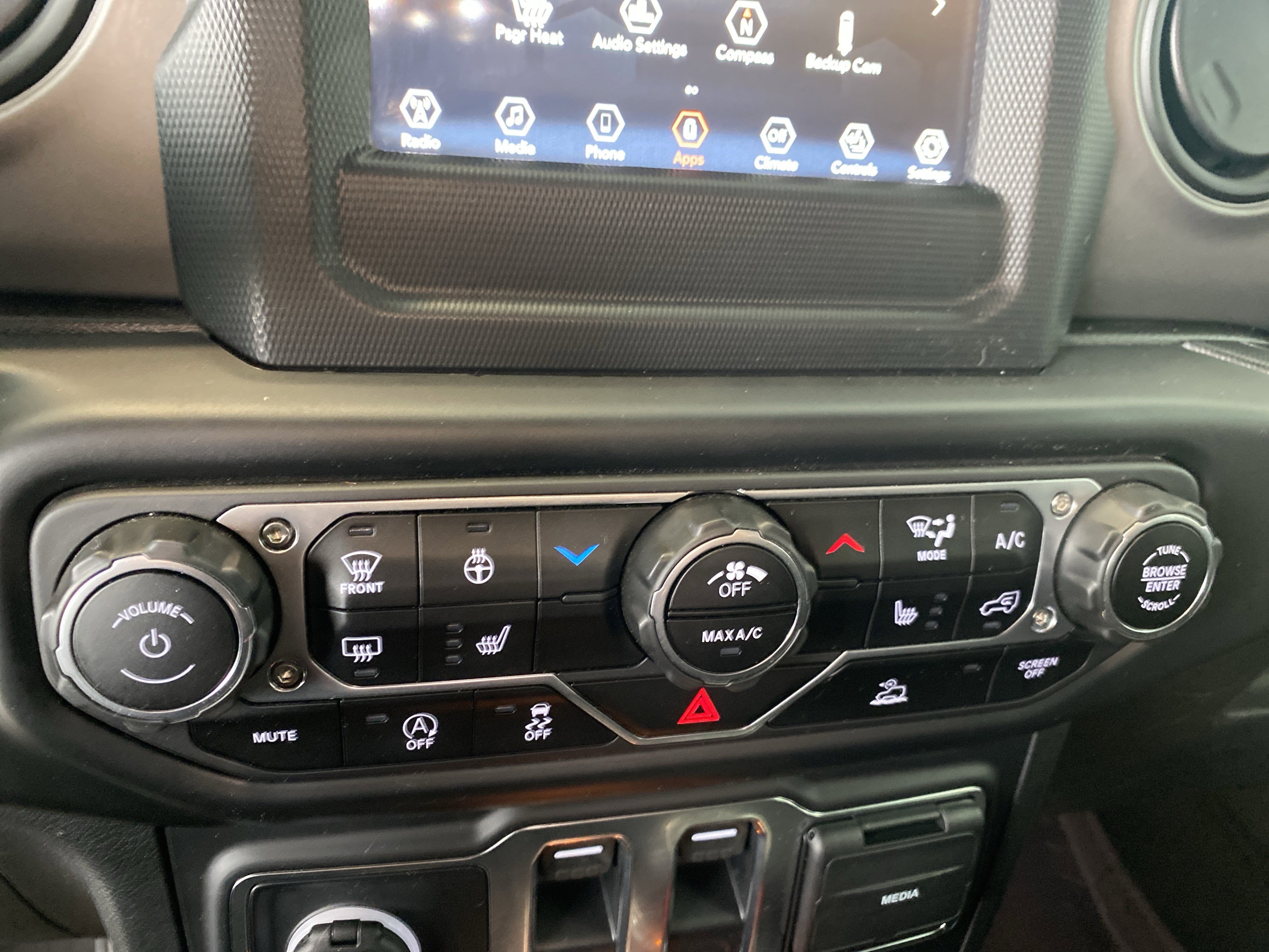 Used 2022 Jeep Wrangler Willys image 17