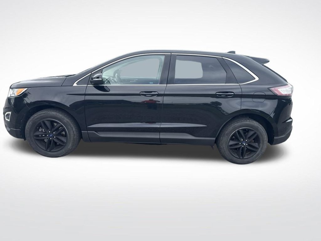 Used 2018 Ford Edge SEL w/ Equipment Group 201A AWD/4WD image 2