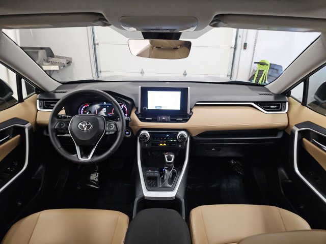 Certified 2025 Toyota RAV4 XLE Premium FWD image 32