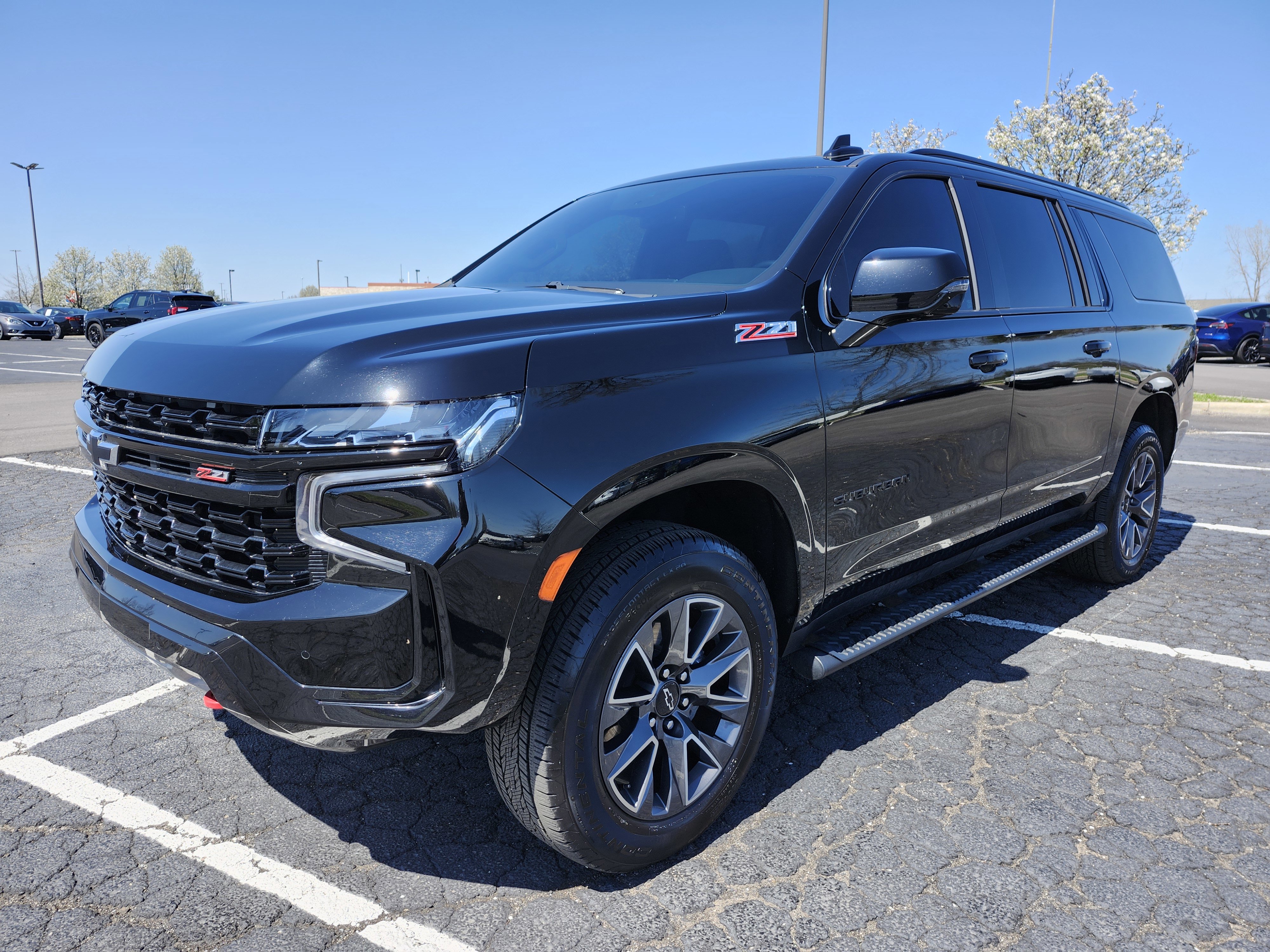 Used 2023 Chevrolet Suburban Z71 w/ Luxury Package image 16