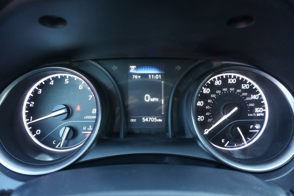 Used 2024 Toyota Camry SE FWD image 5