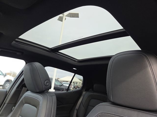 New 2026 Chevrolet Equinox EV LT image 3