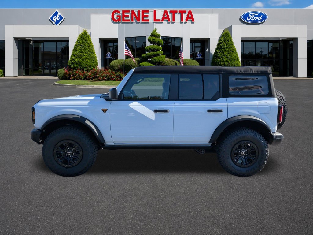 New 2026 Ford Bronco Badlands w/ Sasquatch Package AWD/4WD image 4