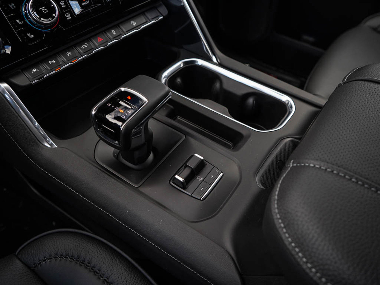 New 2025 GMC Sierra 1500 Denali w/ Denali Reserve Package image 25