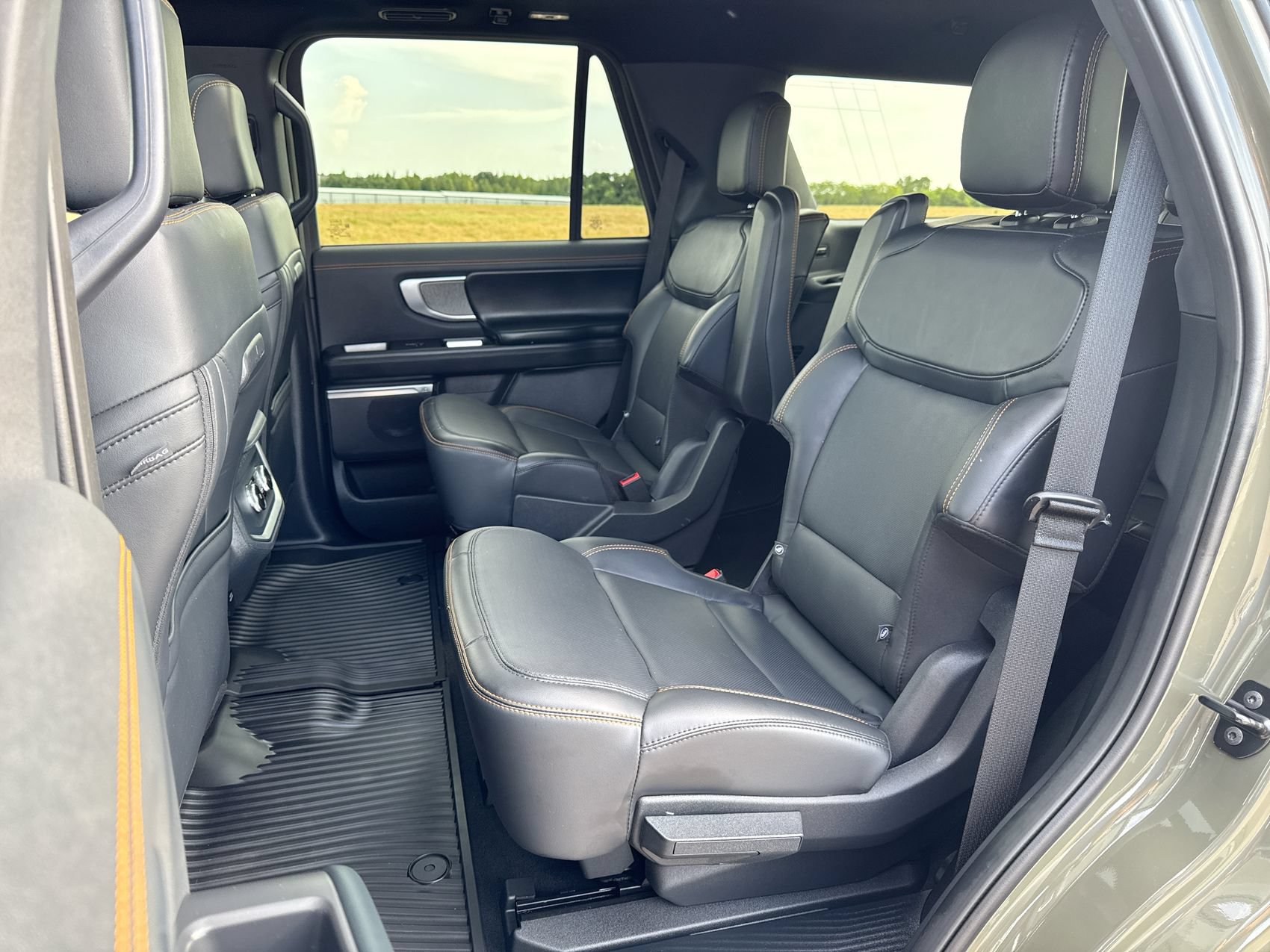 Used 2025 Ford Expedition Tremor AWD/4WD image 24