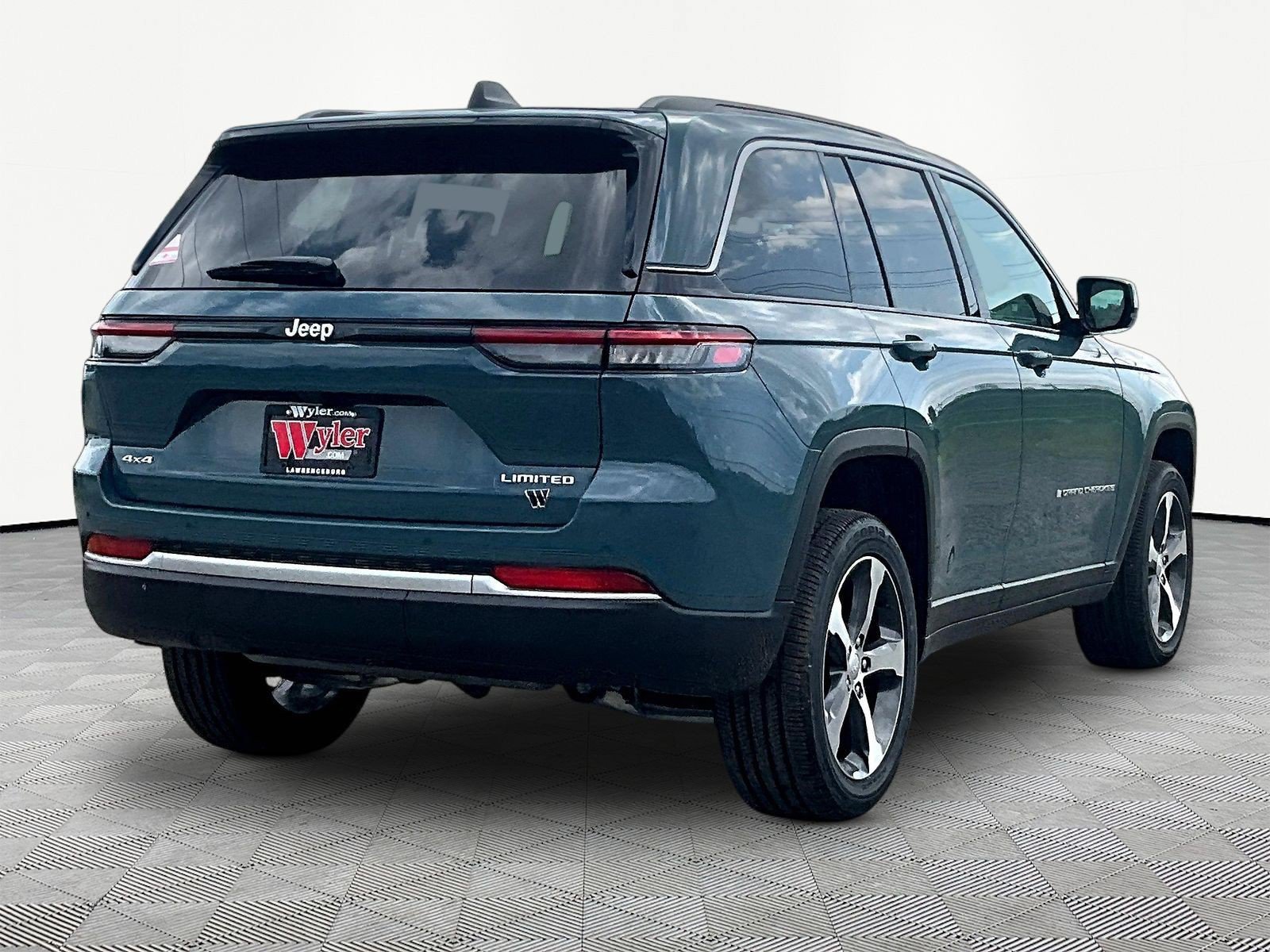 New 2026 Jeep Grand Cherokee Limited AWD/4WD image 7