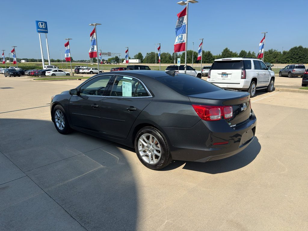 Used 2015 Chevrolet Malibu LT w/ Power Convenience Package FWD image 7