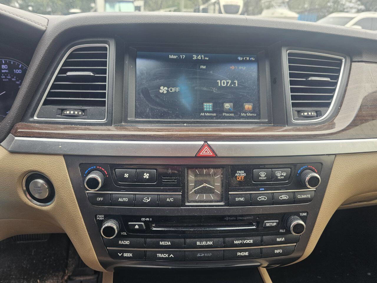 Used 2016 Hyundai Genesis 3.8 RWD image 14