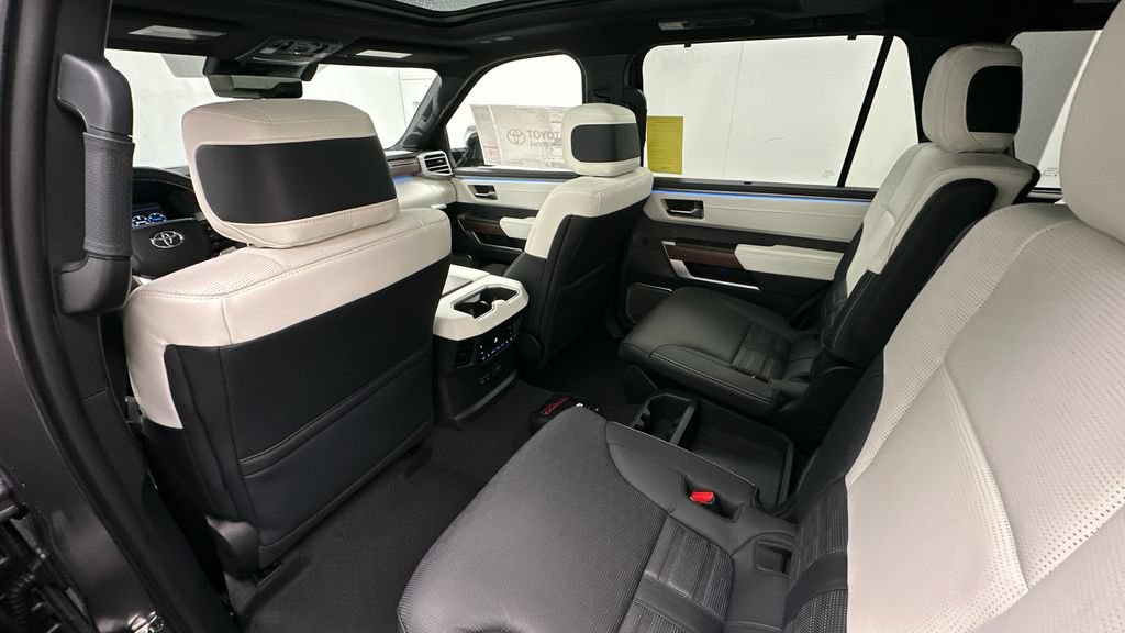 Used 2024 Toyota Sequoia Capstone AWD/4WD image 18