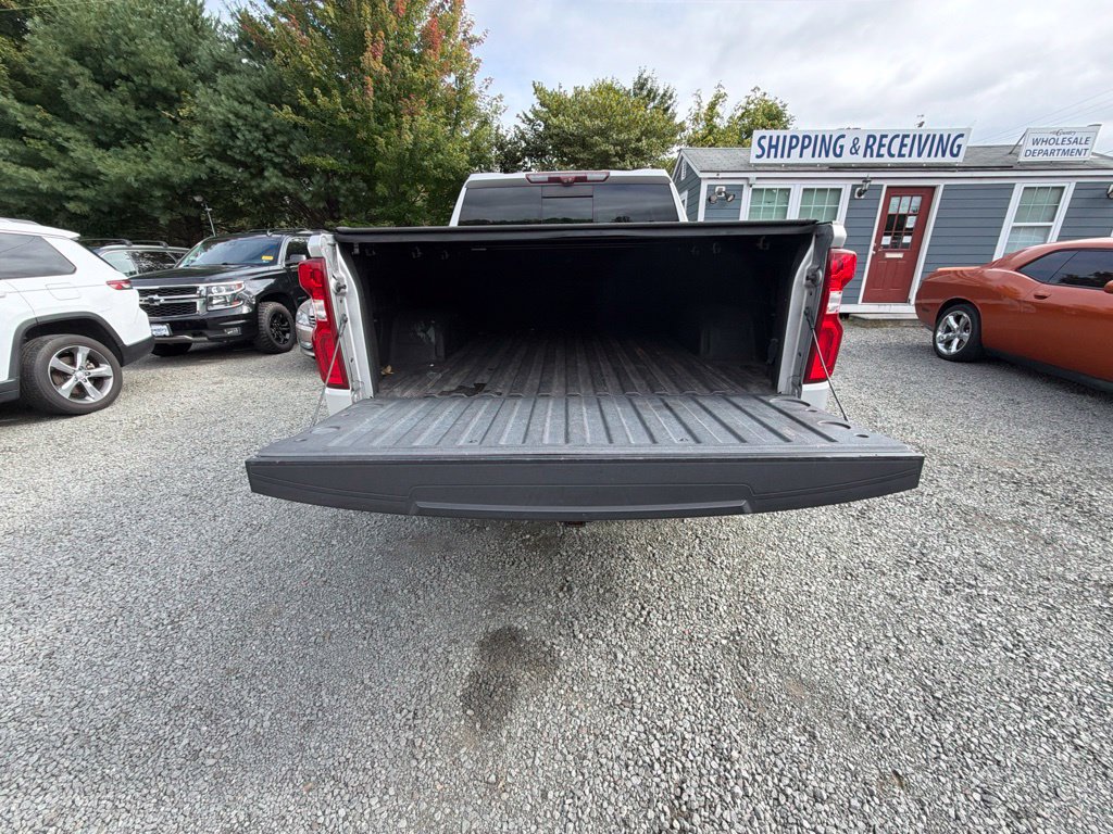 Used 2020 Chevrolet Silverado 1500 LTZ w/ LTZ Premium Package AWD/4WD image 13