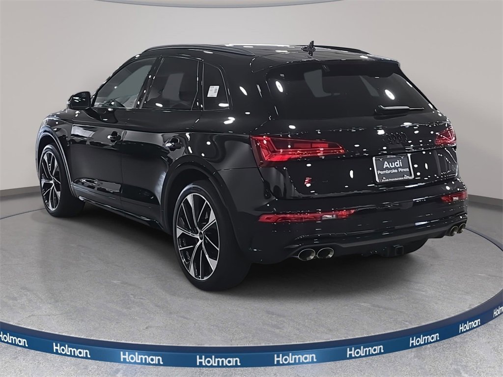 Used 2024 Audi SQ5 Prestige w/ Prestige Package image 8