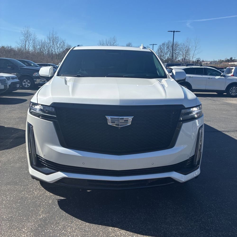 Used 2024 Cadillac Escalade ESV Sport Platinum w/ LPO, ONYX Package image 2