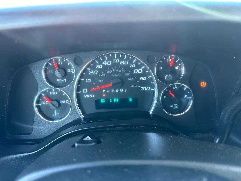 Used 2021 Chevrolet Express 2500 w/ Enhanced Convenience Package image 11