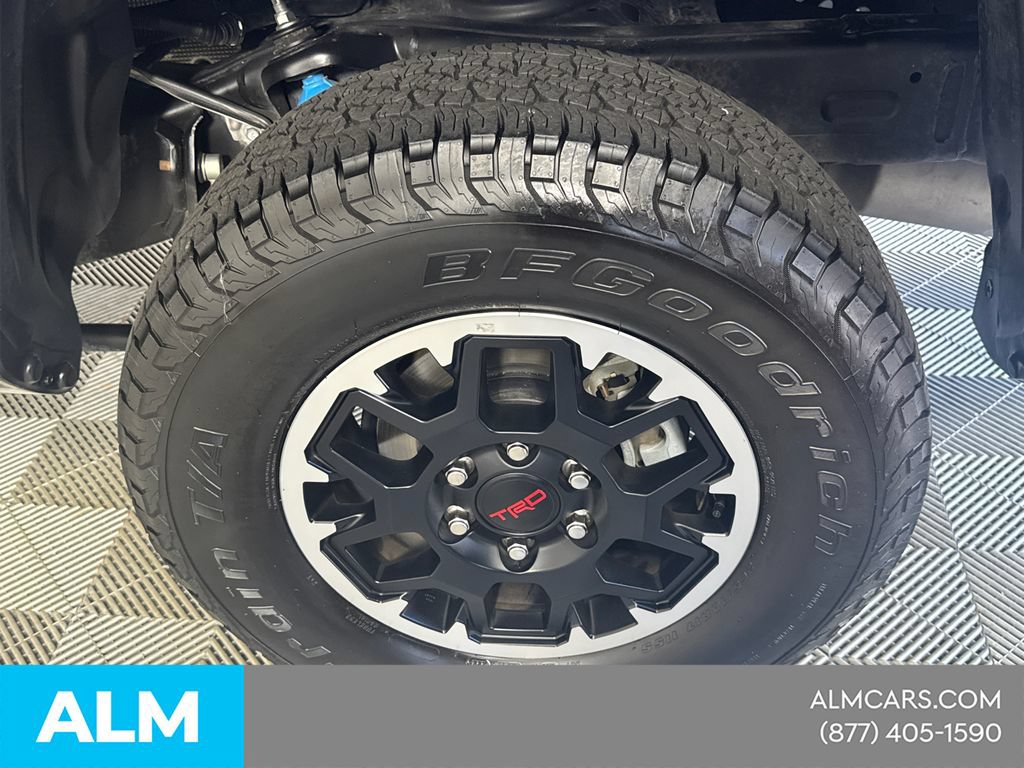 Used 2025 Toyota Tacoma TRD Off-Road AWD/4WD image 22